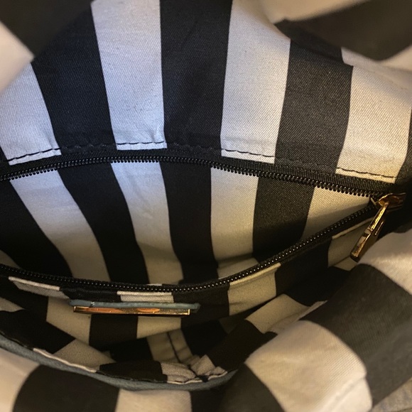 Urban Expressions Certified Vegan Clutch Bag - Picture 6 of 6